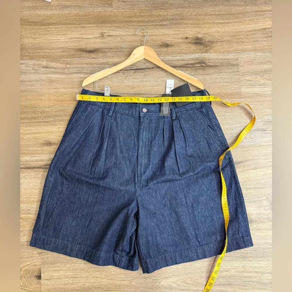 Banana Republic Blue Jean Shorts High-Waisted Tailored Size 34 NWT
